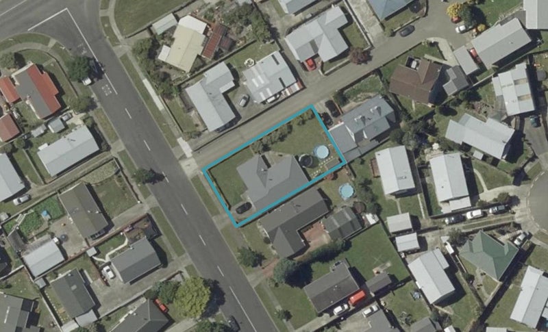 21 Peter Hall Drive, Kelvin Grove, Palmerston North - Carousel 1