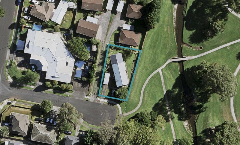 10 Granite Place, Wiri, Auckland - Carousel 1
