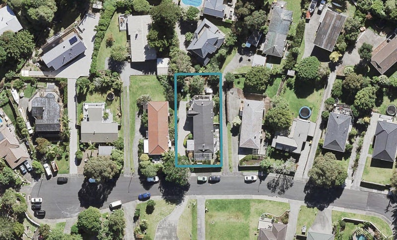 2/29 Mayall Avenue, Beach Haven, Auckland - Carousel 1