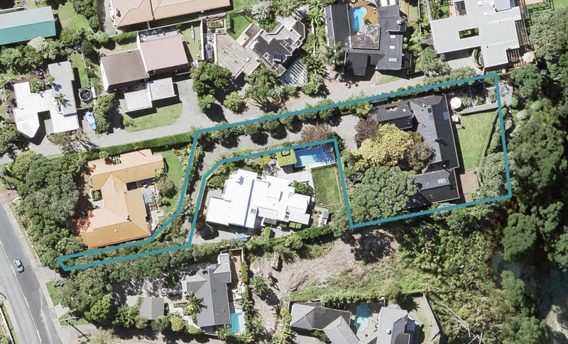 269 Beach Road, Campbells Bay, Auckland - Carousel 1