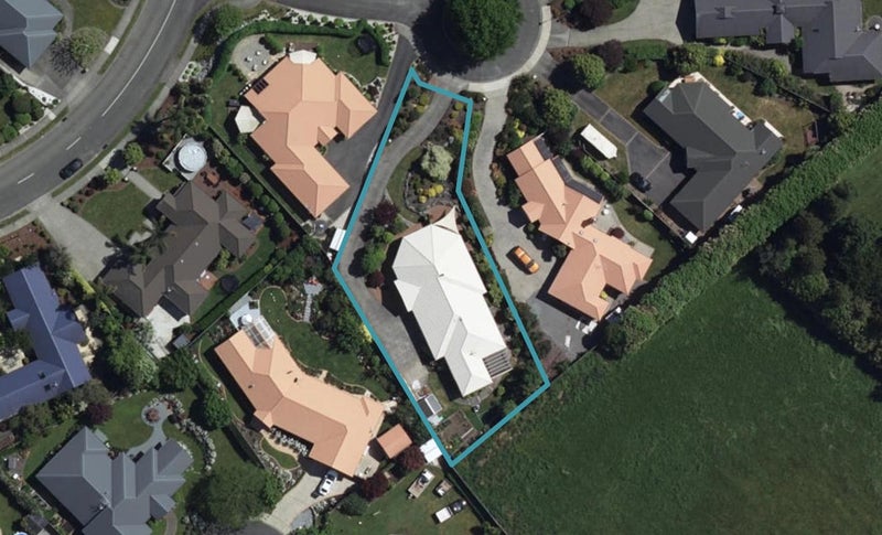 4 Cashmere Close, Richmond, Richmond - Carousel 1