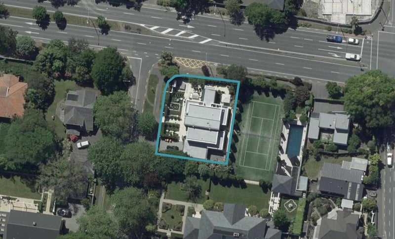 1 Heathfield Avenue, Fendalton, Christchurch - Carousel 1