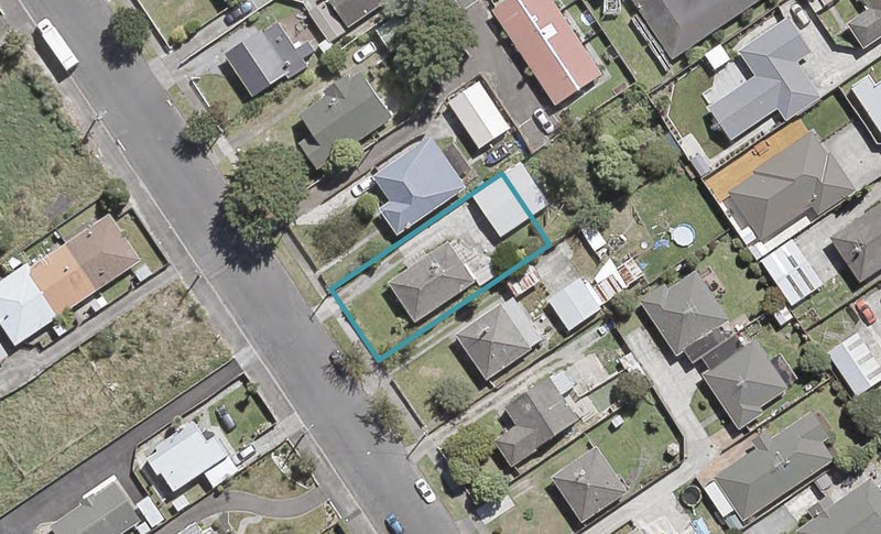 11 Liverpool Street, Trentham, Upper Hutt - Carousel 1