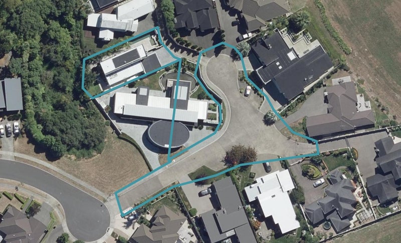 5A Peninsula Point, Huntington, Hamilton - Carousel 1