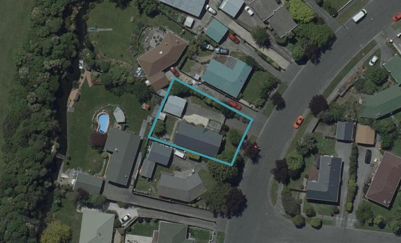 90 Warren Crescent, Hillmorton, Christchurch - Carousel 1