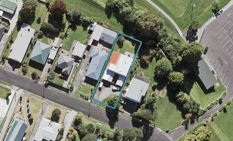 51 Beaubank Road, Kelston, Auckland - Carousel 1