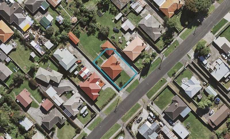 15 Franklin Avenue, Papatoetoe, Auckland - Carousel 1