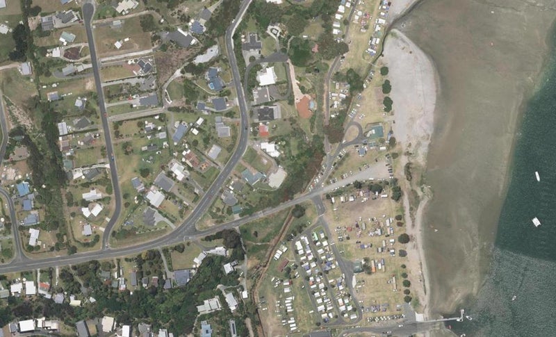 10 Wintle Street, Mangawhai Heads, Mangawhai - Carousel 1