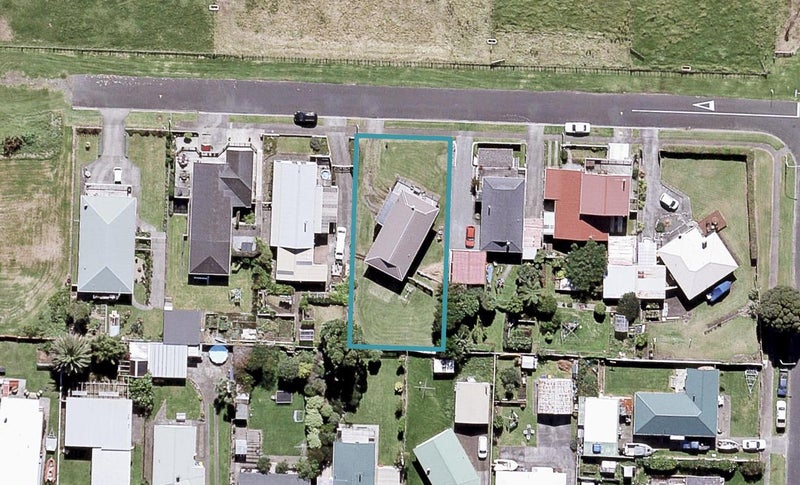 43 Battiscombe Terrace, Waitara, Waitara - Carousel 1