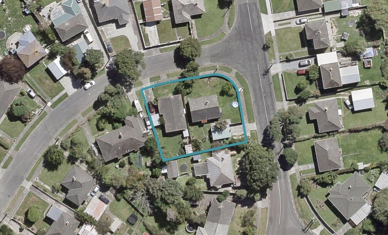 2/32 Pearce Crescent, Taita, Lower Hutt - Carousel 1