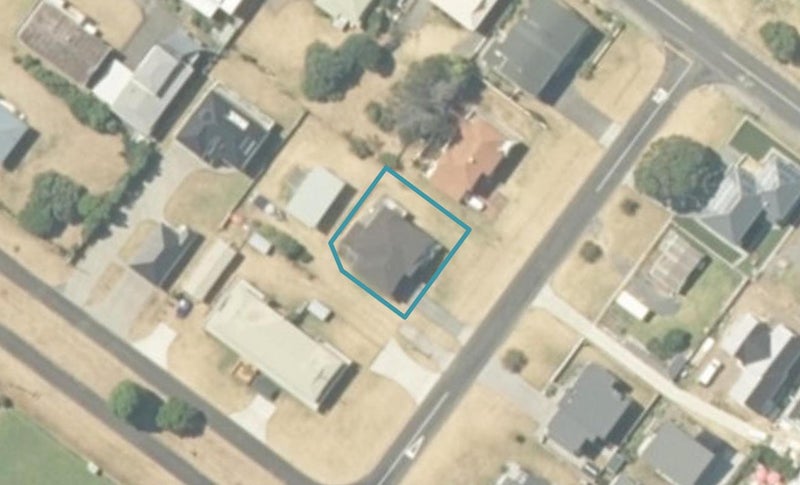 201A Bond Street, Whangamatā - Carousel 1