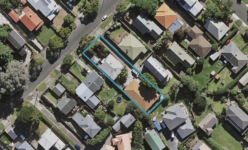 15A Hoheria Road, Onehunga, Auckland - Carousel 1
