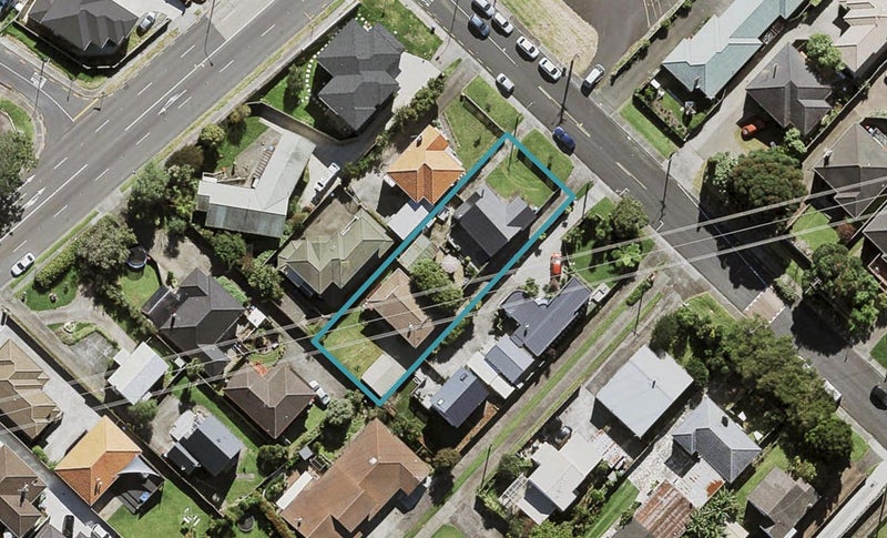 5 Carlton Street, Hillsborough, Auckland - Carousel 1
