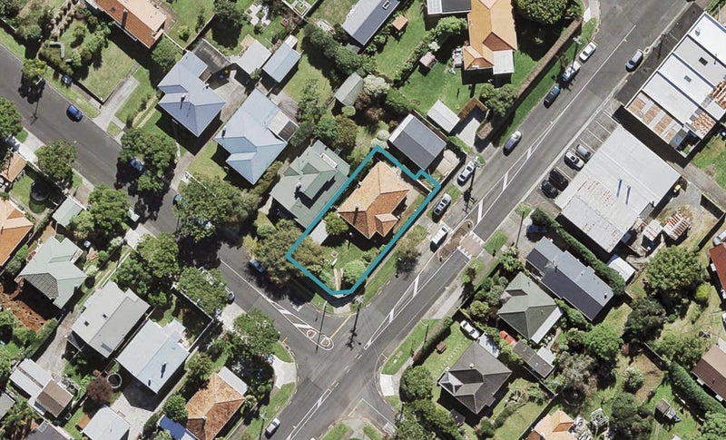 22 Martin Avenue, Mount Albert, Auckland - Carousel 1