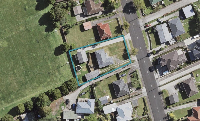 15 Fleming Street, Manurewa East, Auckland - Carousel 1
