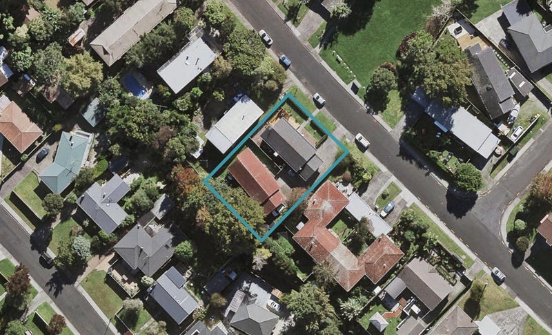 1/54 Stanaway Street, Hillcrest, Auckland - Carousel 1
