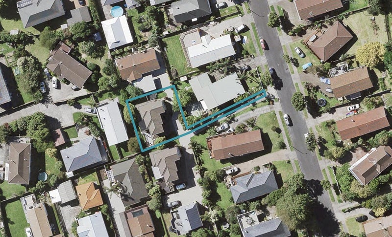 32B Lewisham Street, Highland Park, Auckland - Carousel 1