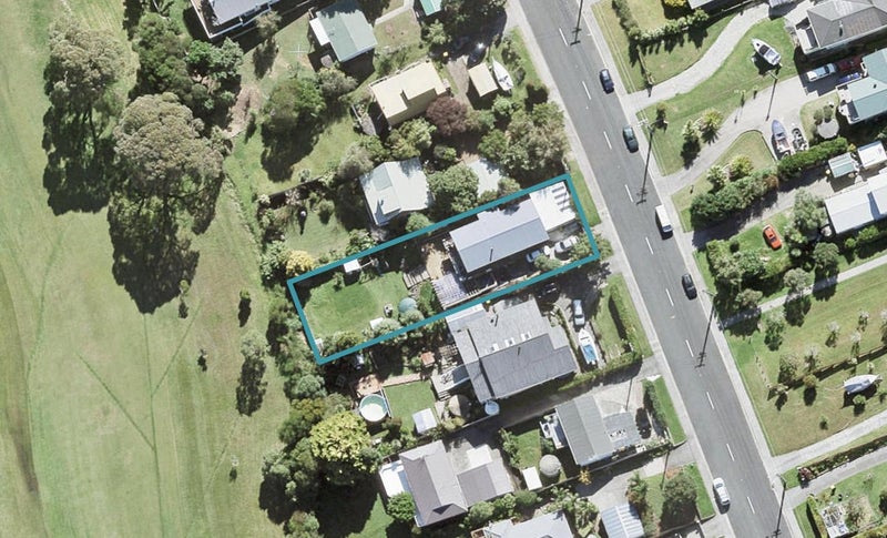 23 Shakespear Road, Army Bay, Whangaparaoa - Carousel 1