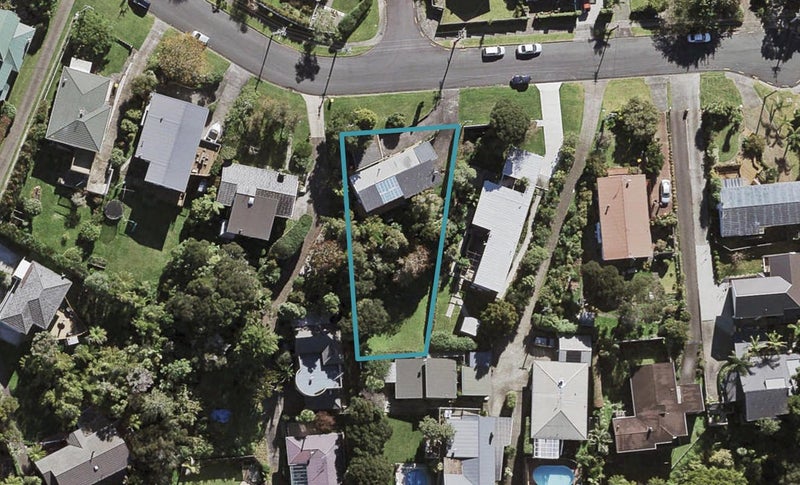 43 Tui Glen Road, Birkenhead, Auckland - Carousel 1