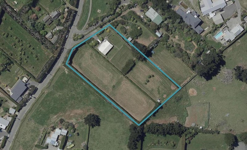 183 Moncks Spur Road, Mount Pleasant, Christchurch - Carousel 1