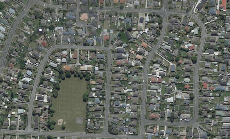18 Ealing Street, Redwood, Christchurch - Carousel 1