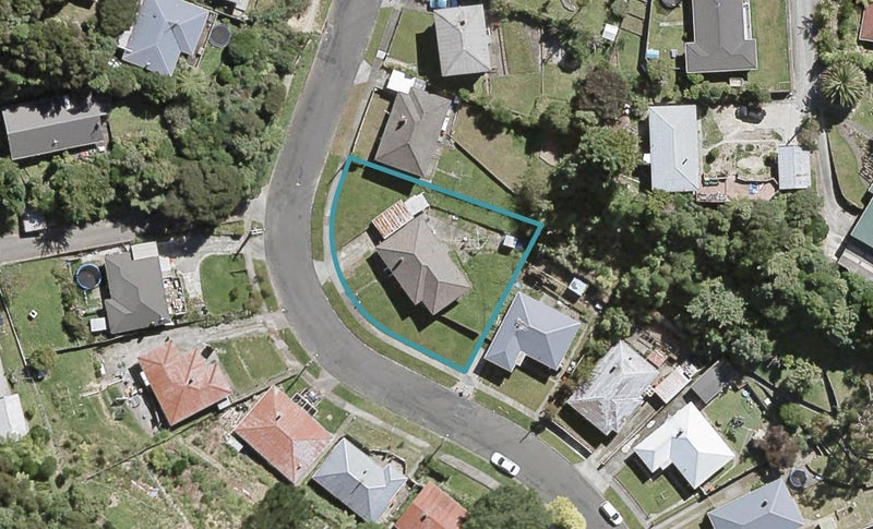 46 Bird Grove, Stokes Valley, Lower Hutt - Carousel 1