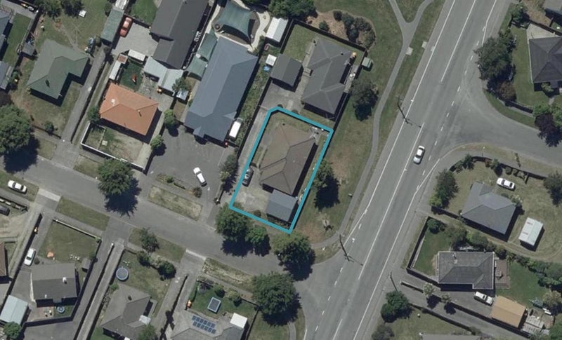 2 Gregory Avenue, Islington, Christchurch - Carousel 1
