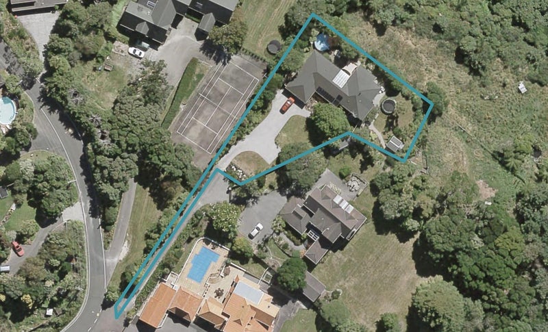 28 Pomare Road, Tirohanga, Lower Hutt - Carousel 1