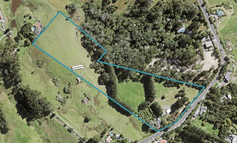 191 Forest Hill Road, Waiatarua, Auckland - Carousel 1