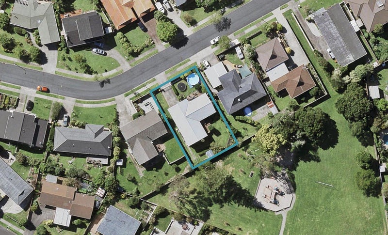 7 Serrita Avenue, Sunnyhills, Auckland - Carousel 1