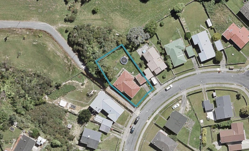 48 Speargrass Grove, Timberlea, Upper Hutt - Carousel 1