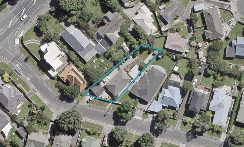 1 Thornycroft Avenue, Epuni, Lower Hutt - Carousel 1