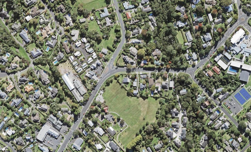 15 Greenhithe Road, Greenhithe, Auckland - Carousel 1