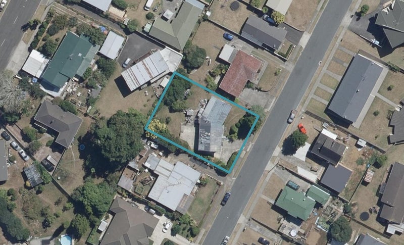 10 Goodwin Terrace, Temple View, Hamilton - Carousel 1