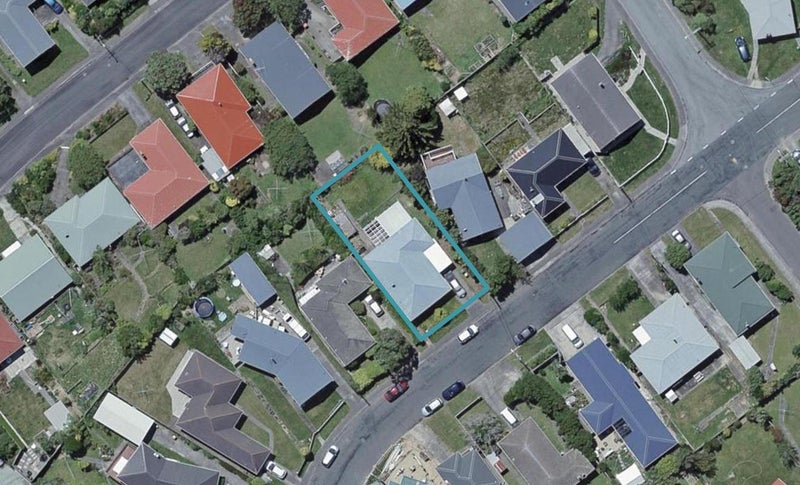 35 Baylands Drive, Newlands, Wellington - Carousel 1