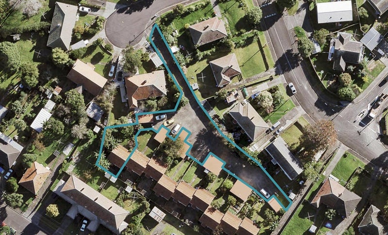 1/4 Arlington Street, Waterview, Auckland - Carousel 1