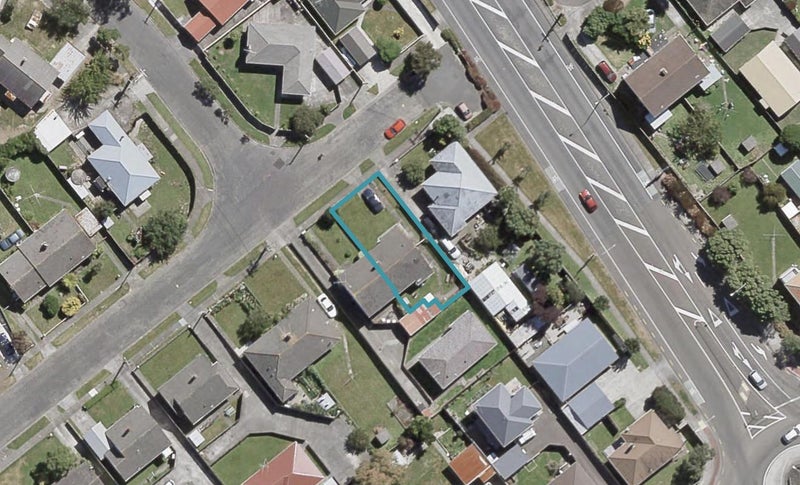 36 Athlone Crescent, Boulcott, Lower Hutt - Carousel 1