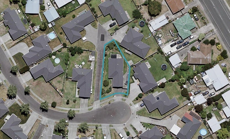 15 Chatham Mews, Flaxmere, Hastings - Carousel 1
