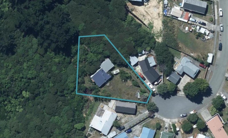 20 Stemhead Lane, Whitby, Porirua - Carousel 1