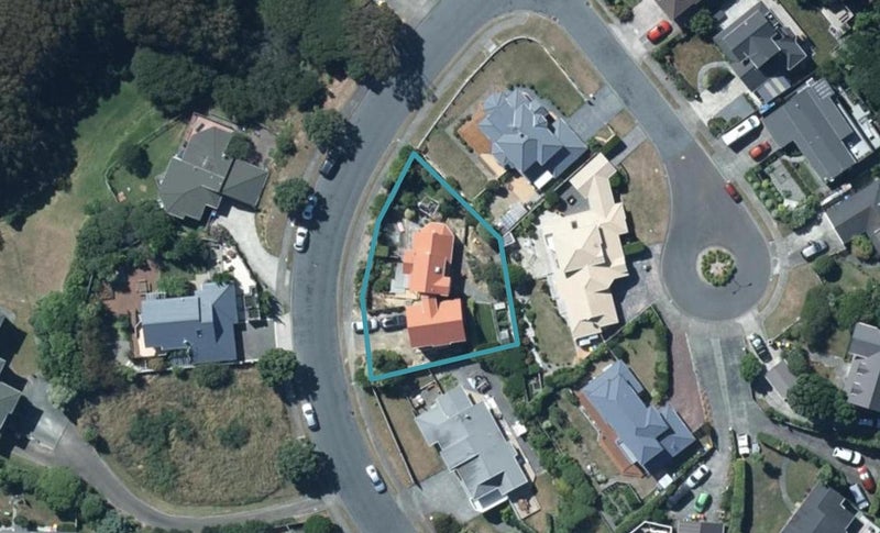 4 St Ives Drive, Camborne, Porirua - Carousel 1