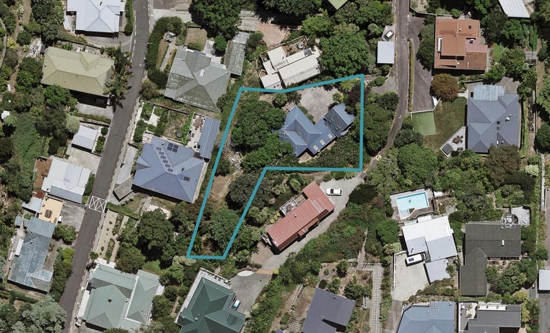17 Denholm Road, Hospital Hill, Napier - Carousel 1