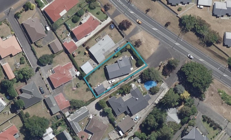 39 Silverdale Road, Silverdale, Hamilton - Carousel 1