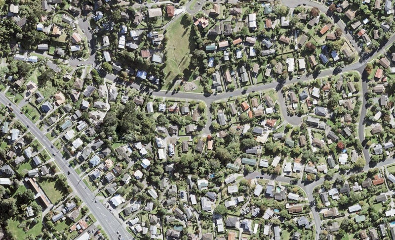 1B Kirkdale Place, Northcross, Auckland - Carousel 1