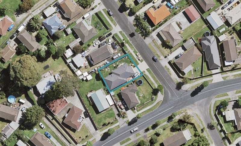 57 Arodella Crescent, Ranui, Auckland - Carousel 1