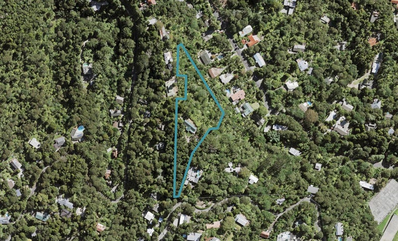 79A Scenic Drive, Titirangi, Auckland - Carousel 1