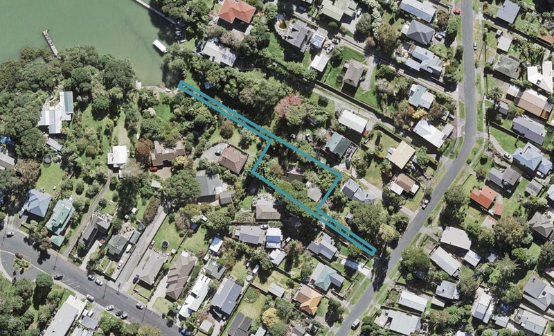 14 Rambler Crescent, Beach Haven, Auckland - Carousel 1