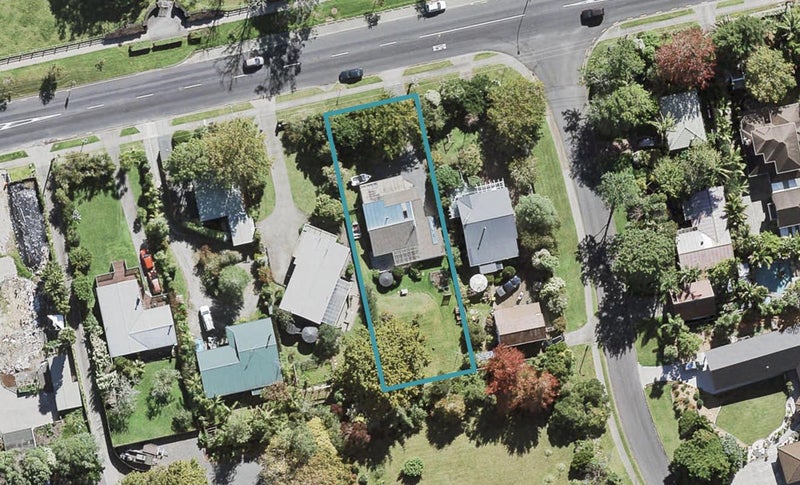 61 Greenhithe Road, Greenhithe, Auckland - Carousel 1