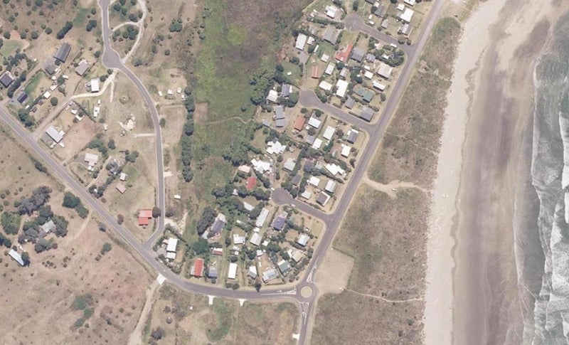 8 Quentin Place, Mahia, Māhia - Carousel 1