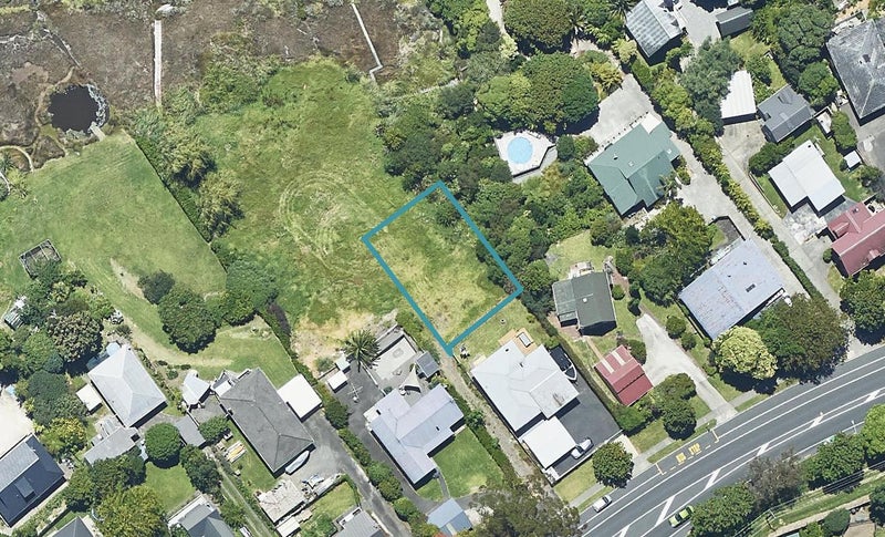 2 Mondo Way, Welcome Bay, Tauranga - Carousel 1