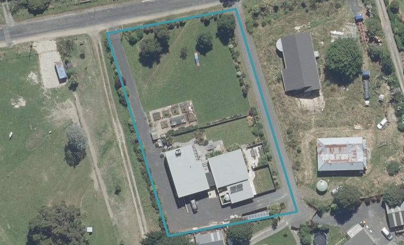 24 Bay Road, Warrington, Waikouaiti - Carousel 1